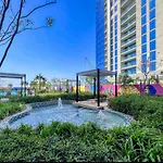 Dubai Aykon City
