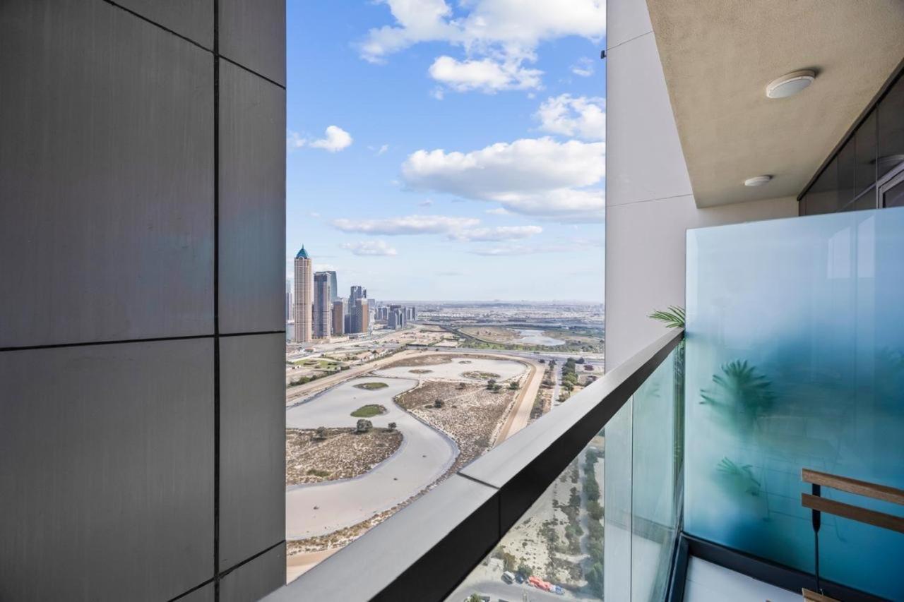 Apartment Aykon Dubai